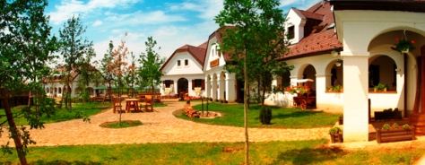 Szálloda, rendezvény helyszín, esküvői helyszín, konferenciaterem, magyaros étterem. Szálloda, rendezvény helyszín, esküvői helyszín, konferenciaterem, magyaros étterem.